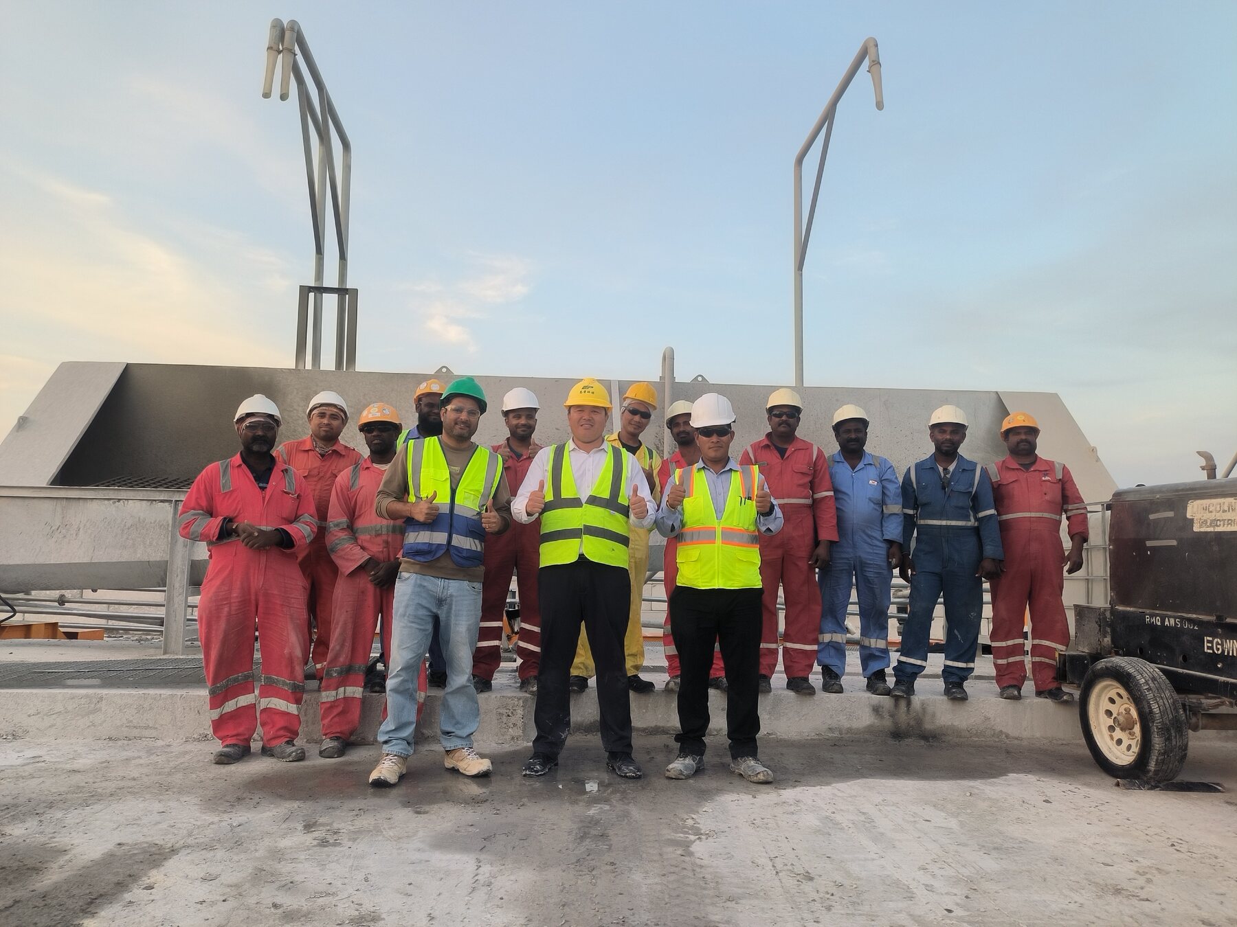 Enpu engineers and customer team at an overseas concrete plant project